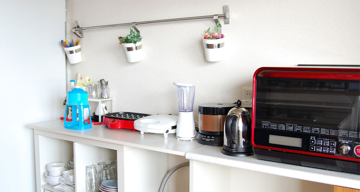 電子レンジや炊飯器。見ないフリの調理家電の汚れ、そろそろお手入れのタイミングです