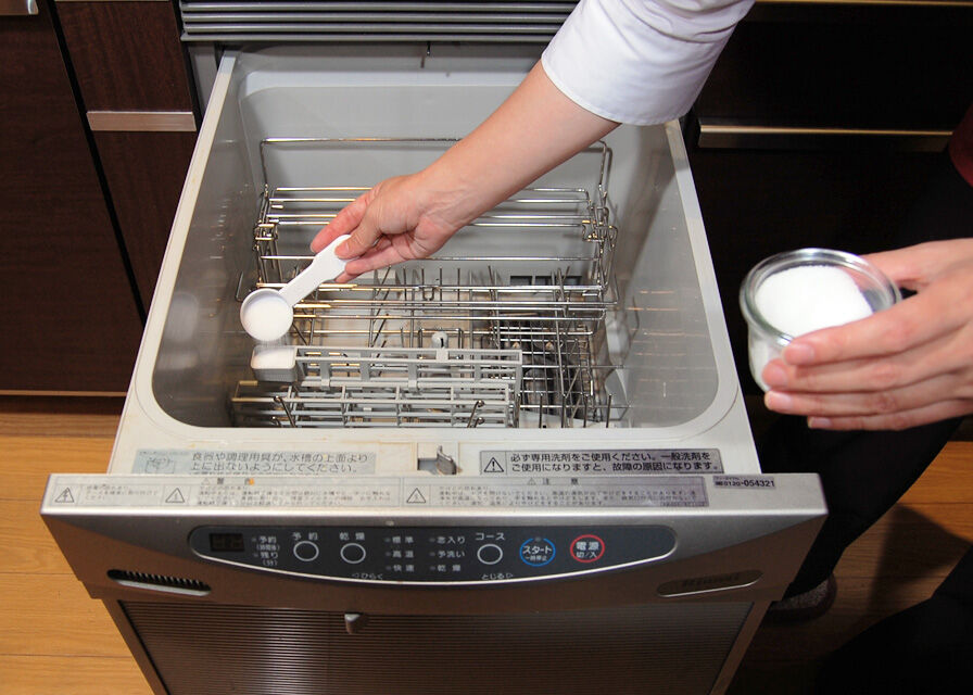 食洗機のお掃除、ポイントは残菜フィルターとクエン酸！ | Rinnai Style（リンナイスタイル） | リンナイ