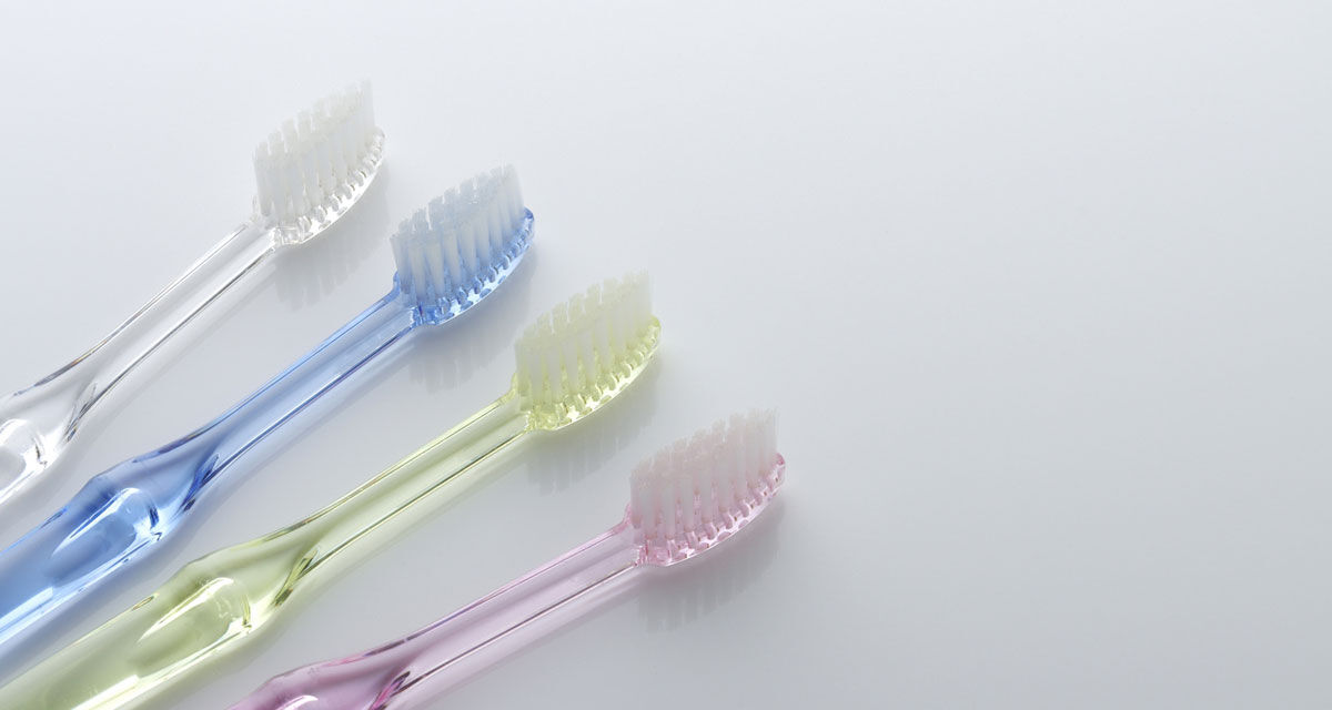 使用済み歯ブラシをストックしすぎずに普段の掃除に使うルーティンを、掃除のプロが教えます。