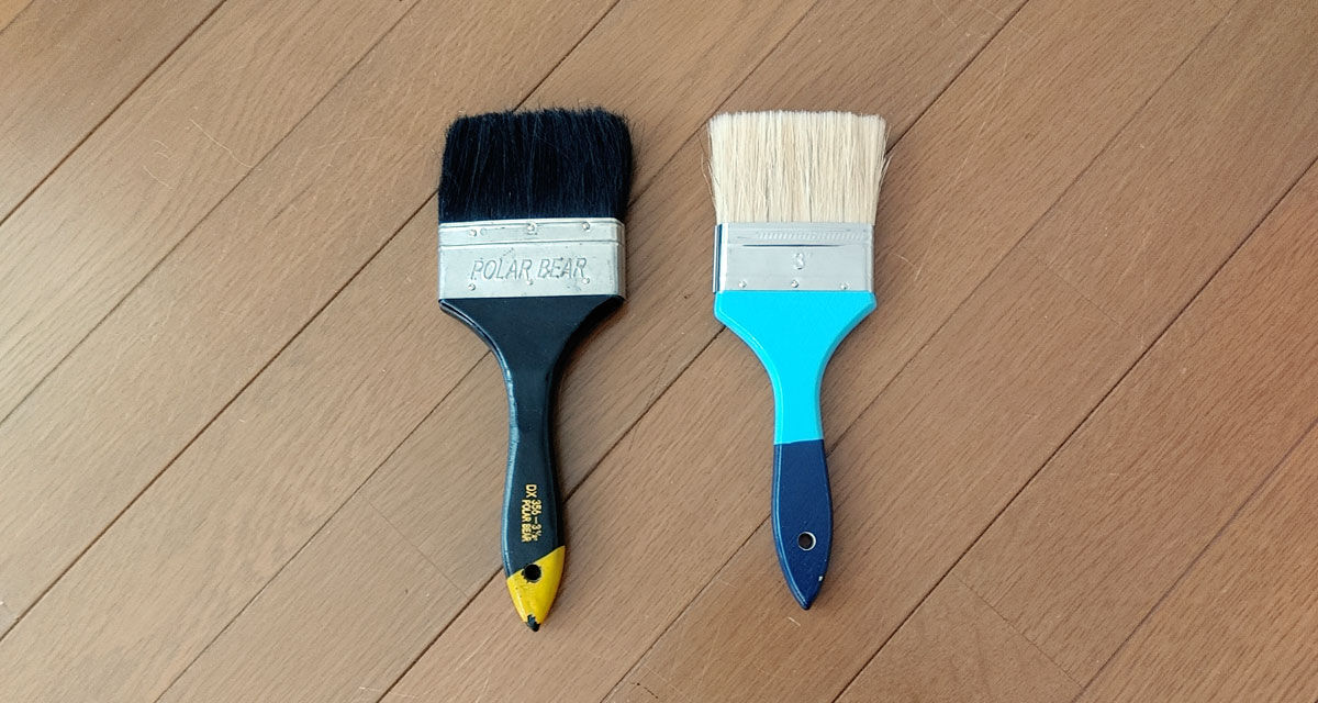 ホコリ掃除にはハケが一番！お掃除のプロはやっぱりハケが好き。