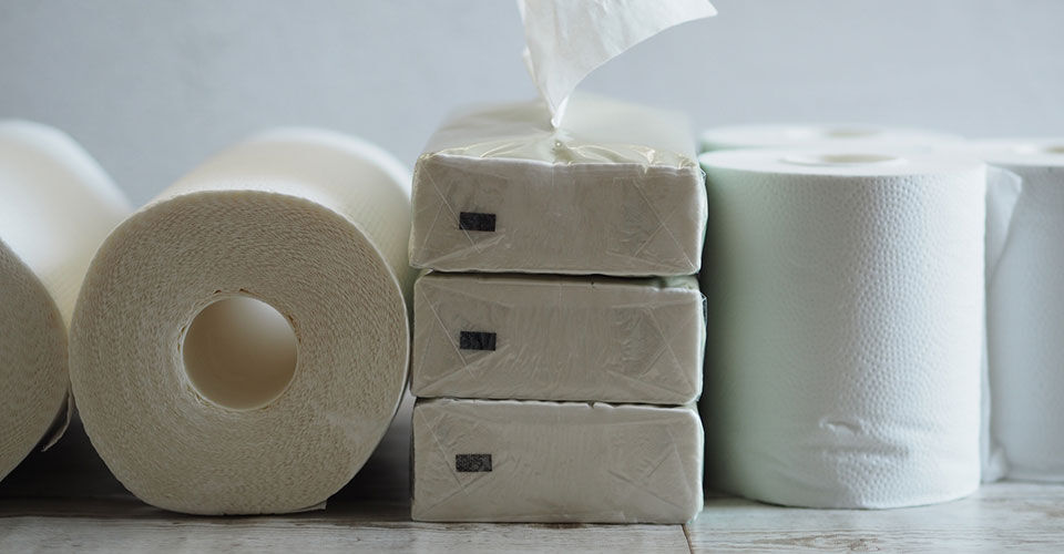 トイレットペーパーや洗剤、消耗品の買い置きをスッキリ収納したい。