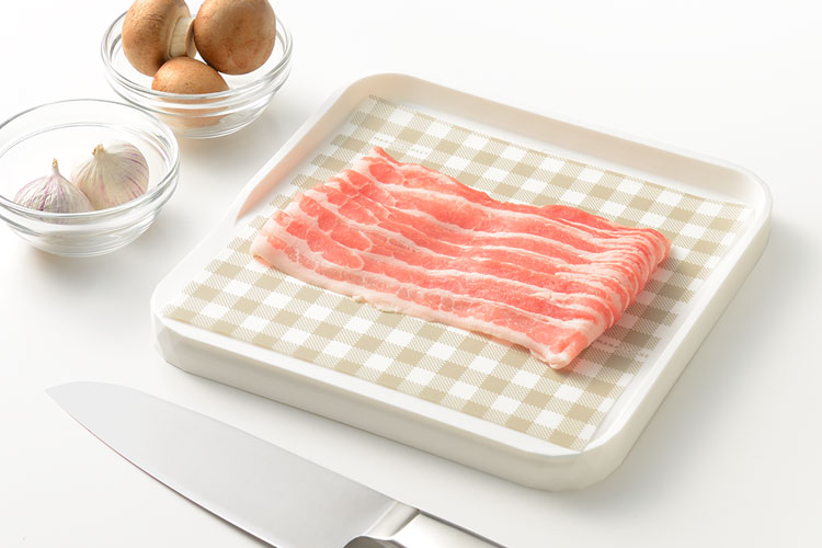 「フチ付きまな板ミニ」にぴったり収まる便利なサイズ