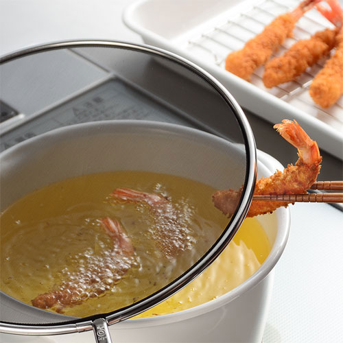 油ハネを防ぐメッシュカバー