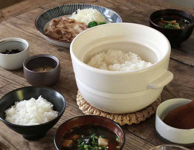 かもしか道具店 ごはんの鍋 3合（白）【製造元出荷】 | Rinnai Style